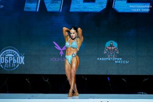 WOMEN'S PHYSIQUE_